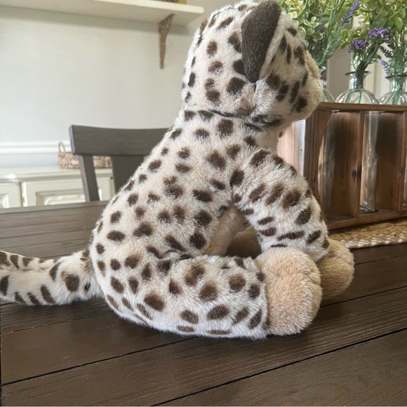 Build A Bear collectible panther leopard cheetah with gold eyes - Picture 3 of 9